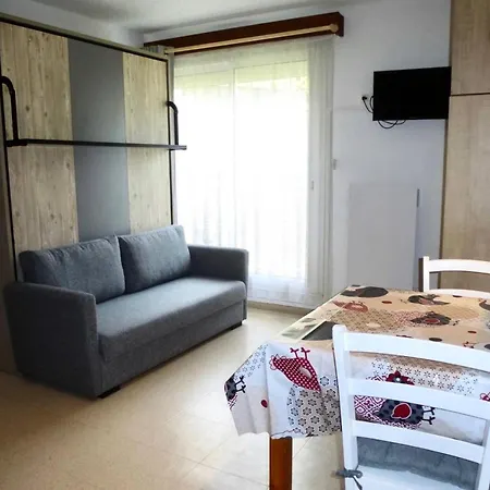 Διαμέρισμα Neouvielle - Beau Dans Le Centre De Mae-8484 *