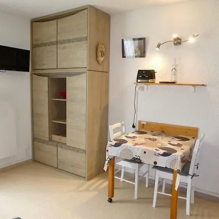 Neouvielle - Beau Dans Le Centre De Mae-8484 Apartment